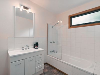 47 Harold Street, Coles Bay