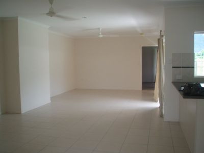 2 Timberlea Drive East, Bentley Park