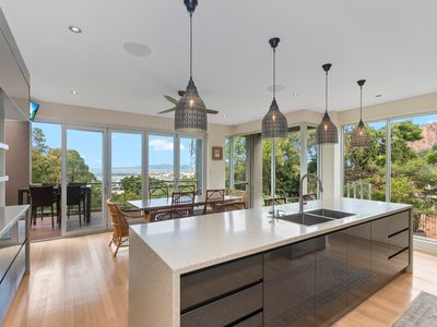 1 Stirling Drive, Castle Hill