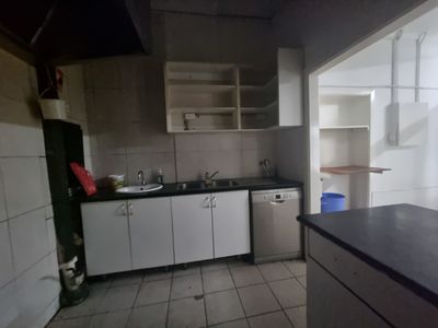 Shops 6 & 7 / 346 Main Road West, St Albans