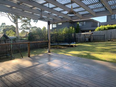 126 Huntingdale Road, Mount Waverley