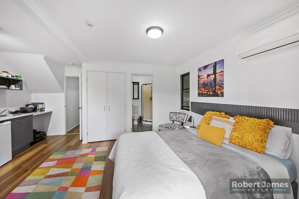 439 & 440 / 3 Hilton Tce, Tewantin