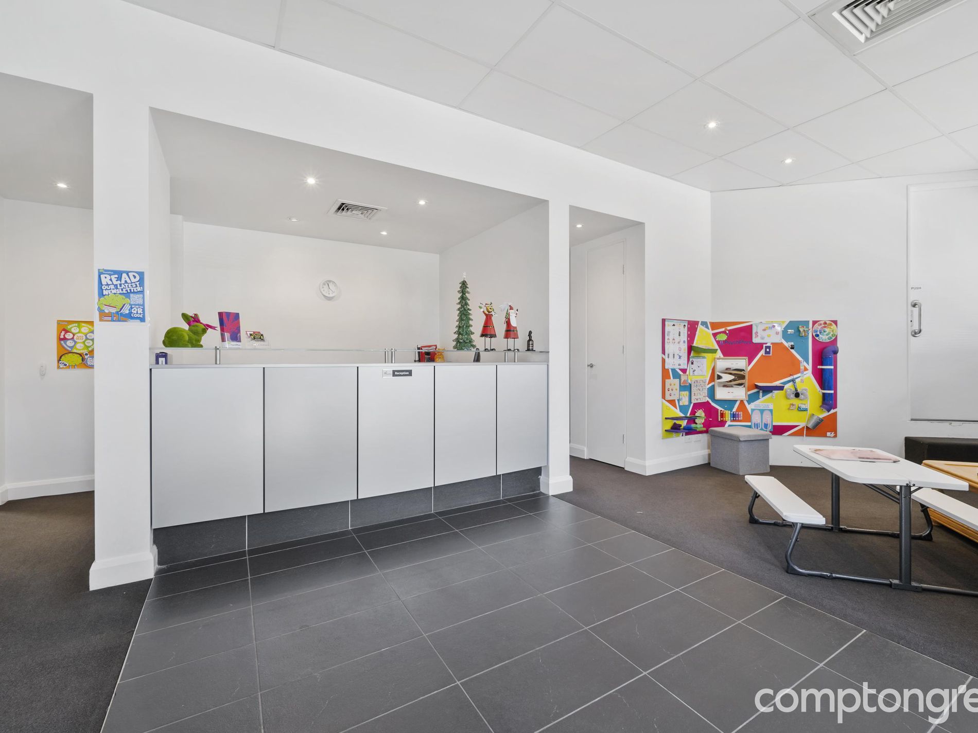 1&2 / 2a Akuna, Williamstown