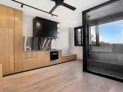 207 / 20 Peel Street, Collingwood