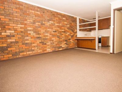 2/12 Moffatt Crescent, Hoppers Crossing