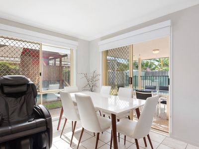 16 Springvale Place, Carina