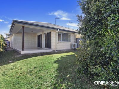 2 / 3 Ridge View Court, Nikenbah