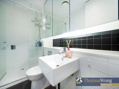 705 / 32 Bray Street, South Yarra