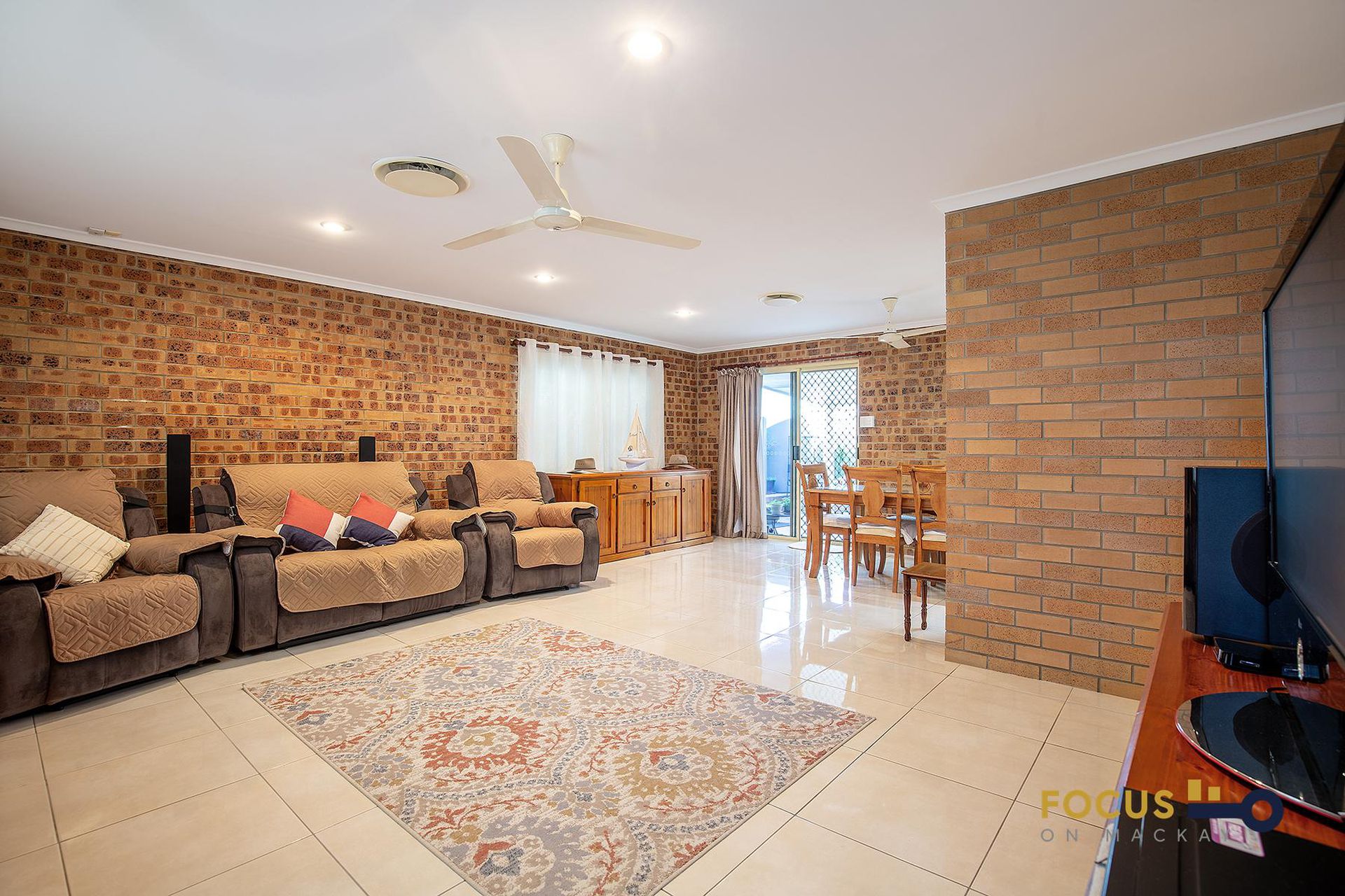 2 Alec Dick Court, Seaforth