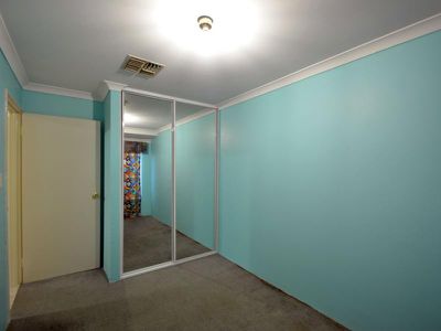 27 Carpenteria Crescent, Kenwick
