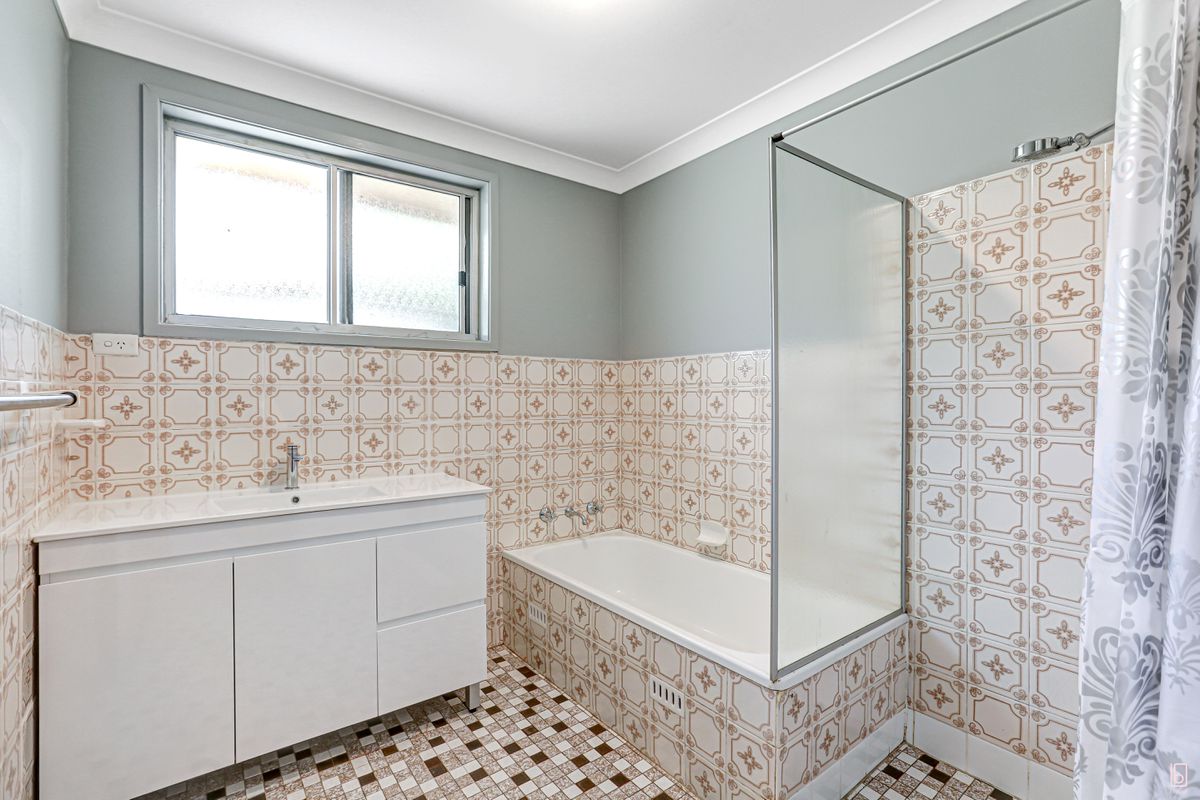 10 Wyreema Avenue, Charmhaven