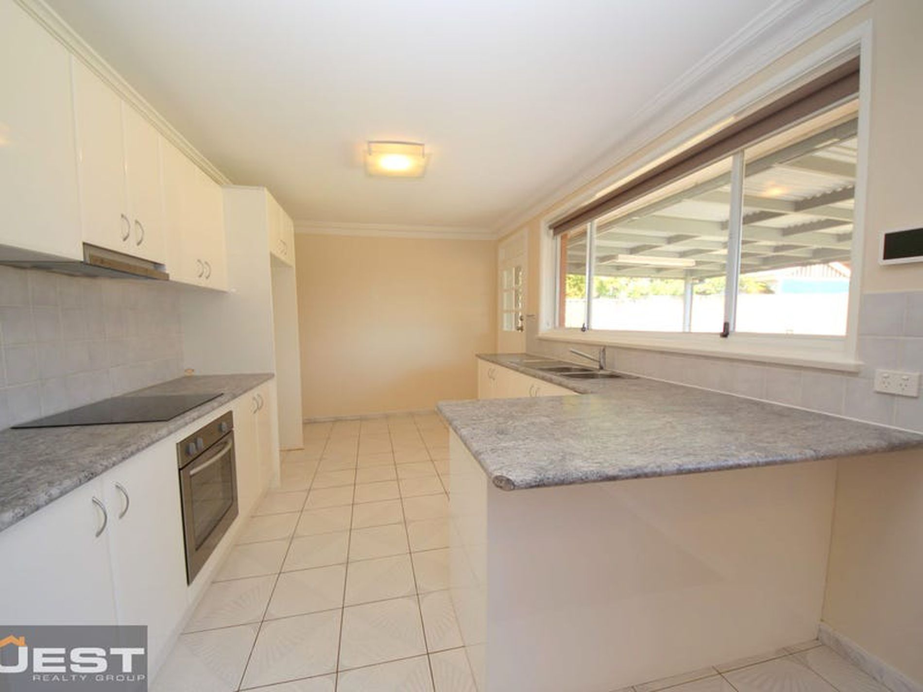 31 Harvey Avenue, Moorebank