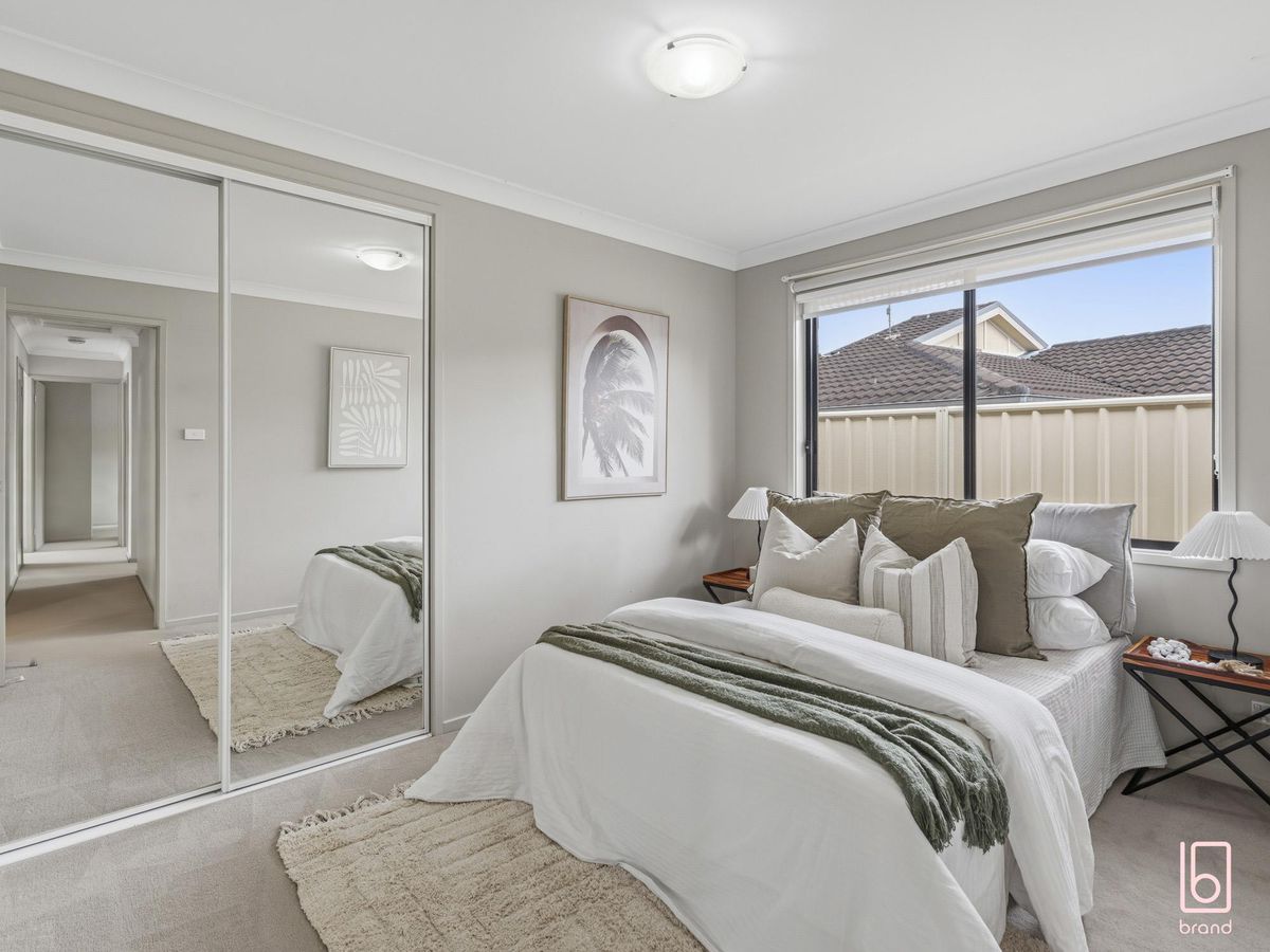 30 Skyhawk Avenue, Hamlyn Terrace