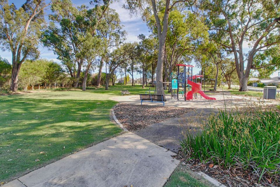 11 Curlewis Drive , Baldivis