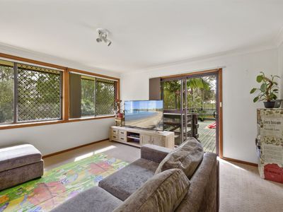 53 Wyoming Avenue, Burrill Lake