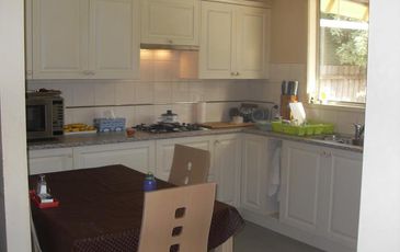 9 Hair Court, Beaconsfield