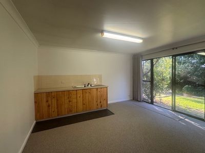 99 Upper Street, Tamworth