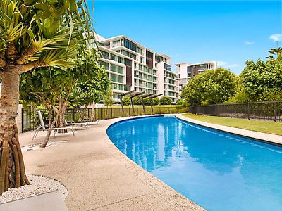 6401 / 2 Ephraim Island Parade, Paradise Point