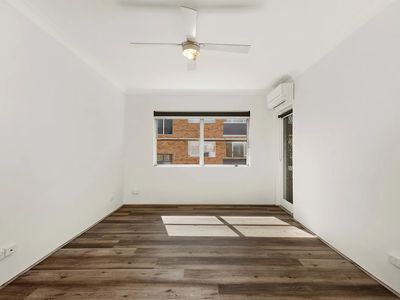 2 / 21 Station Street, Dundas