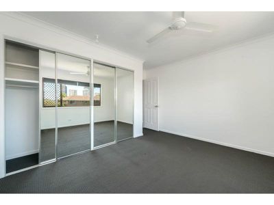 5 / 73 Bayview Street, Runaway Bay