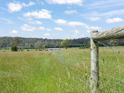 646 Long Plains Road, Bridgenorth