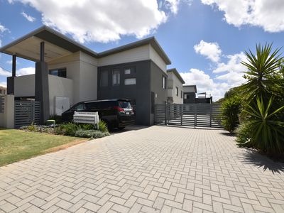 7 / 3 Morago Crescent, Cloverdale