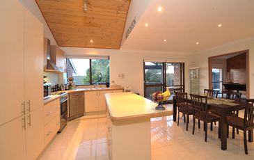21 Mahon Avenue, Beaconsfield