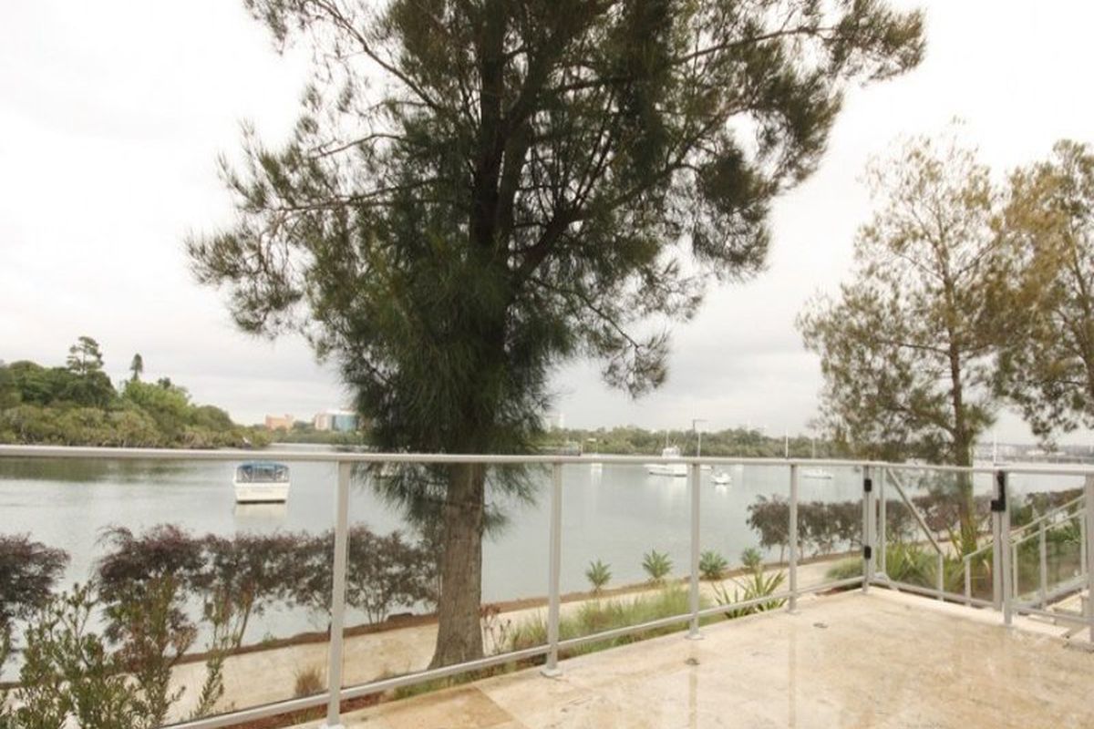 4 / 30 Hilly Street, Mortlake