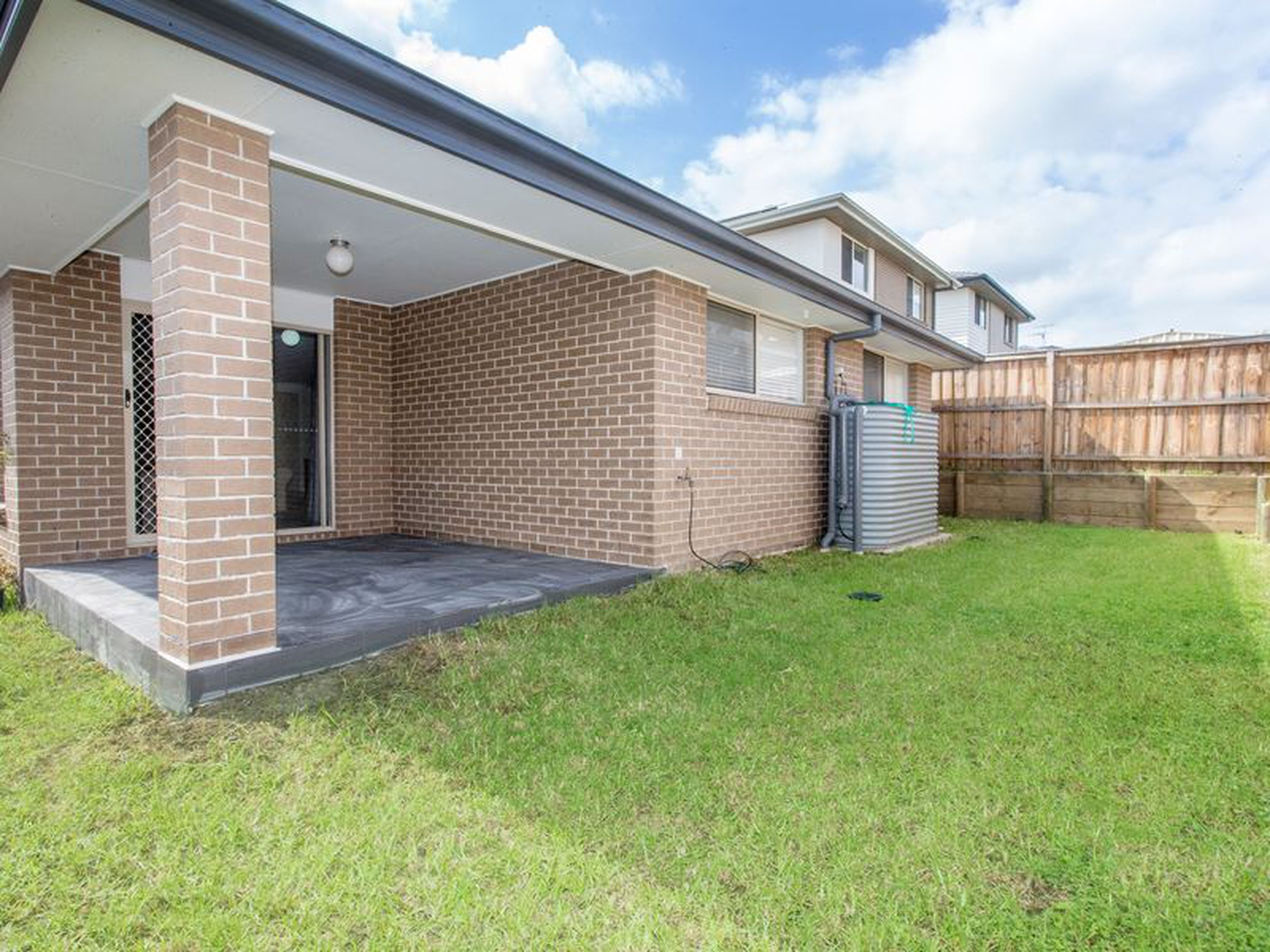 11 Yerrang Avenue, GLENMORE PARK