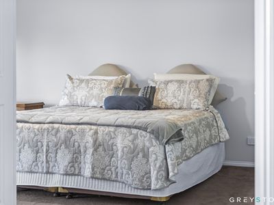 3 Lancaster Court, Greenvale