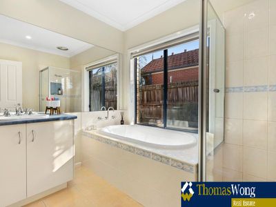 12 Bull Finch Way, Berwick