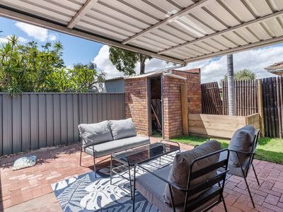 7 Smiths Avenue, Redcliffe