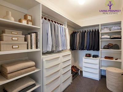 86 Miles Franklin Boulevard, Point Cook