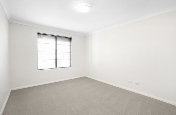 1 / 36 Epsilon Drive, Rockingham