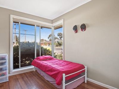 18 Moffatt Crescent, Hoppers Crossing