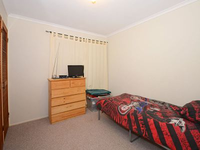 6 TURRUM STREET, Scarness