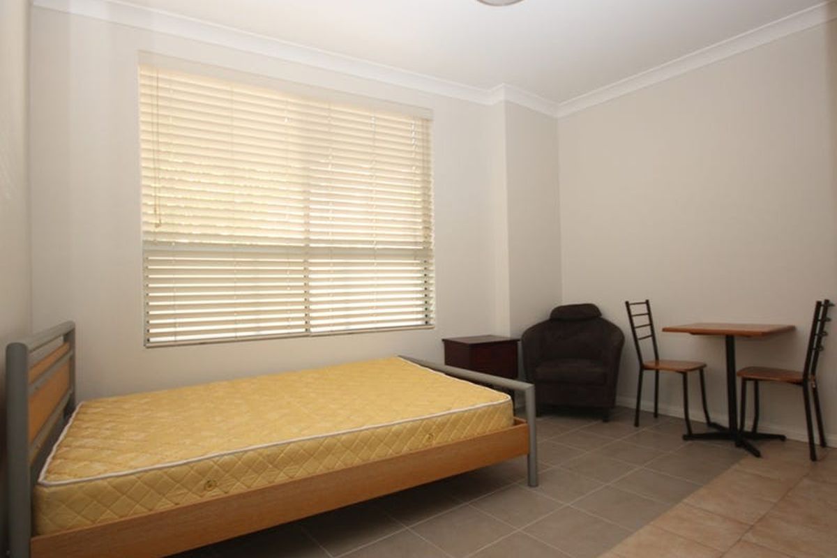 1 / 94 Brighton Street, Petersham