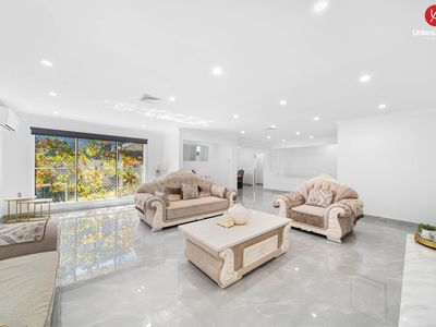 3A Rosa Place, West Hoxton