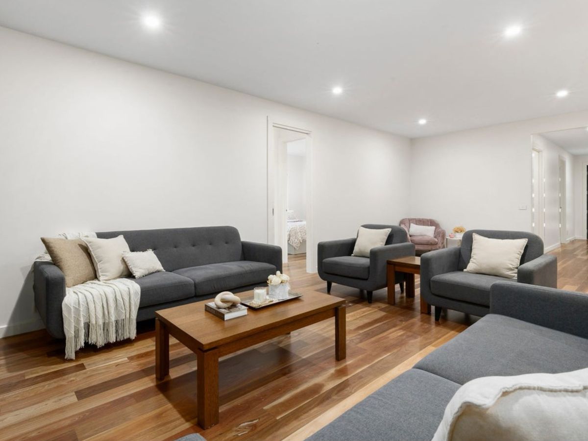 2 Rowena Way, Mickleham