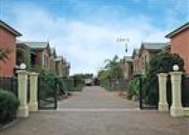 12 / 12 Old Tapleys Hill Road, Glenelg North
