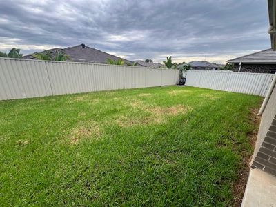 28 Geoghegan Cct , Oran Park