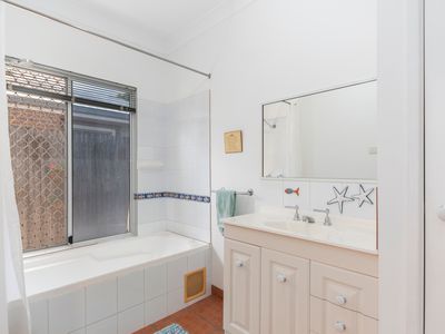 9 Cashmere Court, Annandale