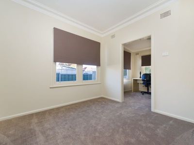 25 Crown Street, Dubbo