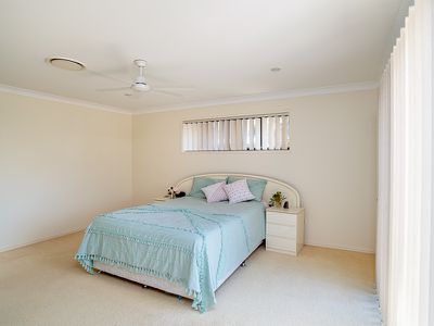 11 Gail Street, River Heads