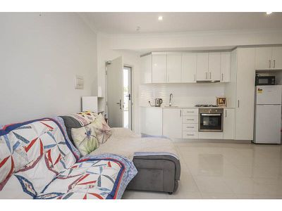 2A / 2 Wroxton Street, Midland