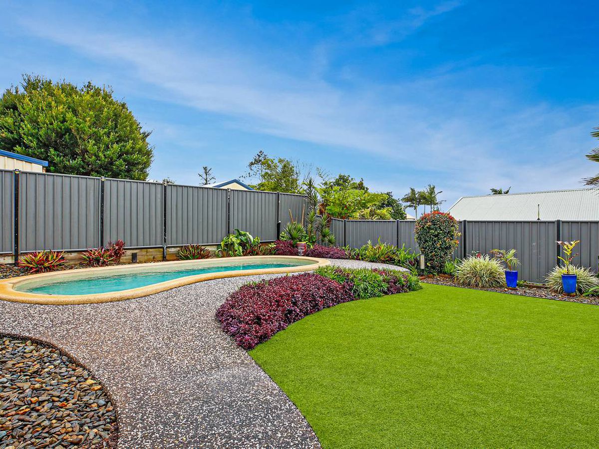 25 Storer Street, Atherton