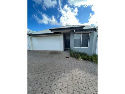 2 / 4 Vigo Cove, Baldivis