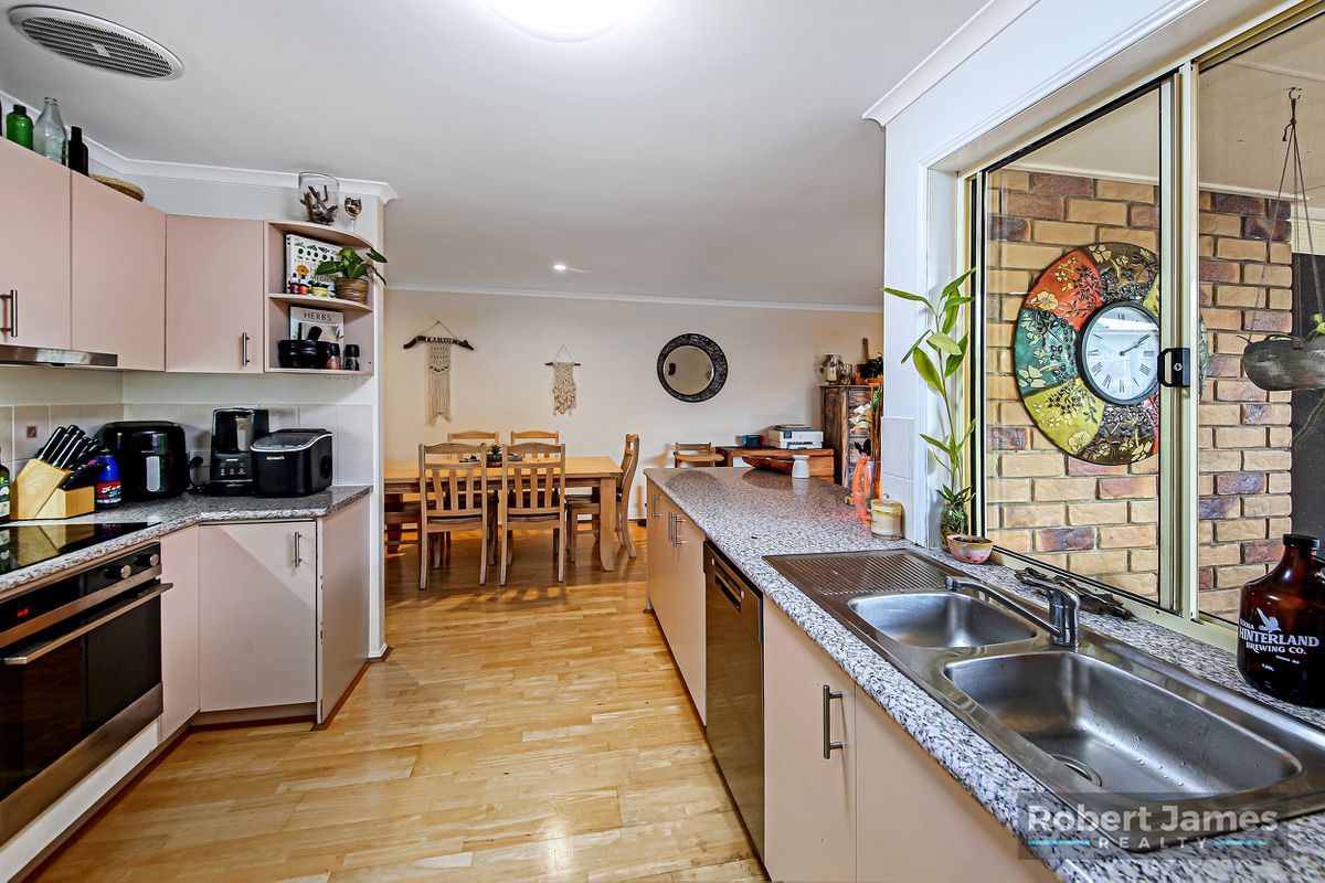 21 Waratah Close, Tewantin