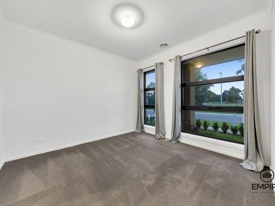 11 Makalu Circuit, Clyde North