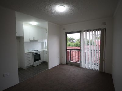8 / 16 Maxim Street, West Ryde